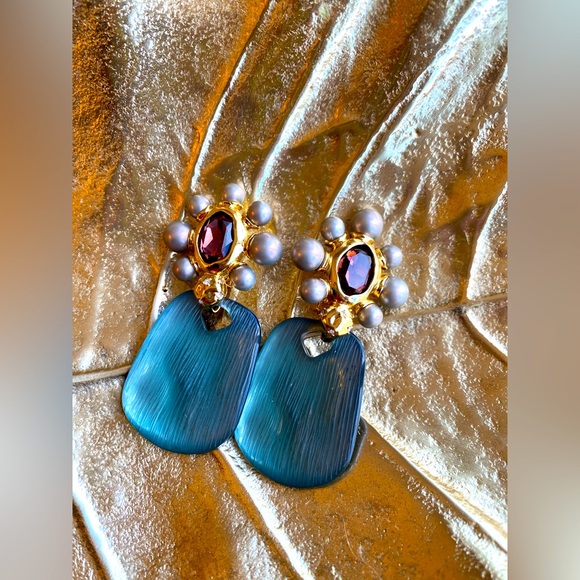 Jewelry - 1 LEFT! Inventing Anna Pearly Earrings ✨